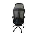 Silla gerencial negra