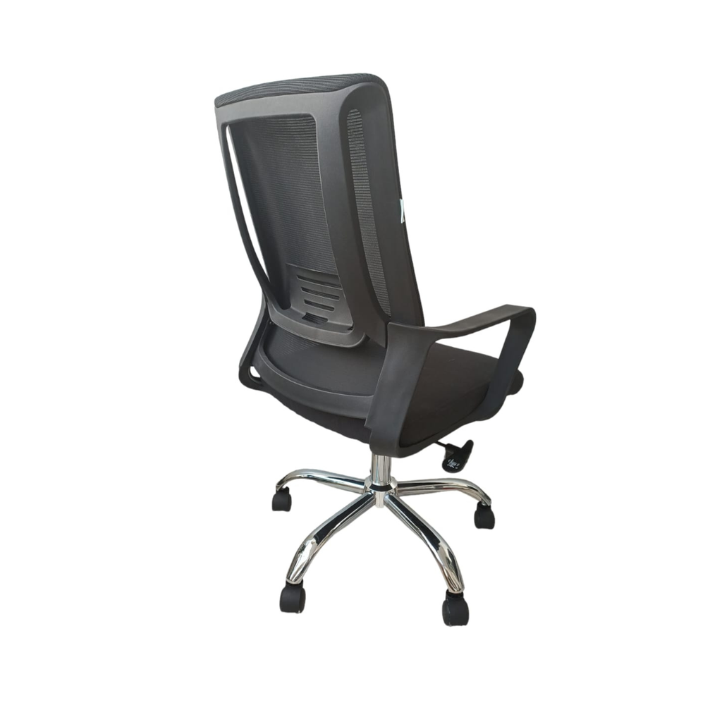 Silla gerencial negra