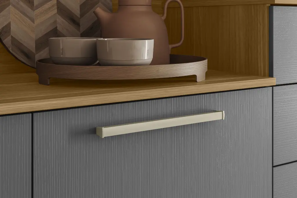 2917 8977 - Cozinha Montesa - Freijo e Gris - Detalhe 01.webp